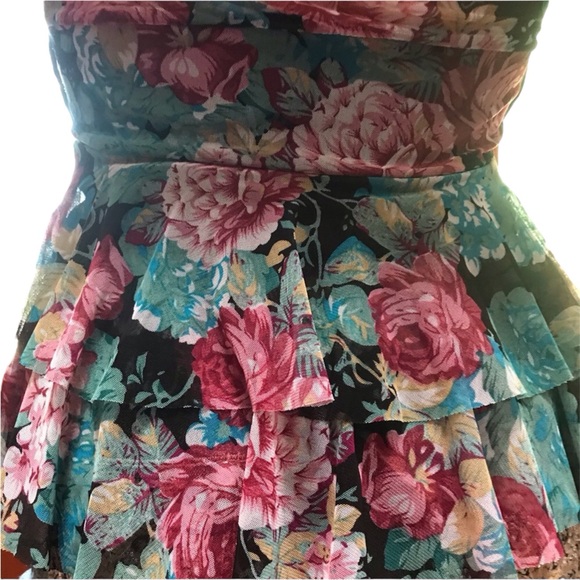 Wet Seal Floral Top - Picture 7 of 10